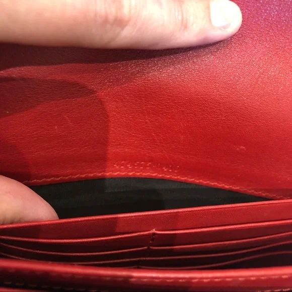 SOLD TO THE REALREAL* Gucci GG Marmont Chain Wallet bag - Picture 8 of 9